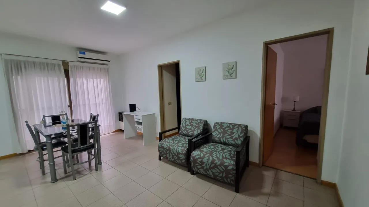 Departamento en Departamento Amoblado 2 Dormitorios en Alquiler - Centro Neuquén