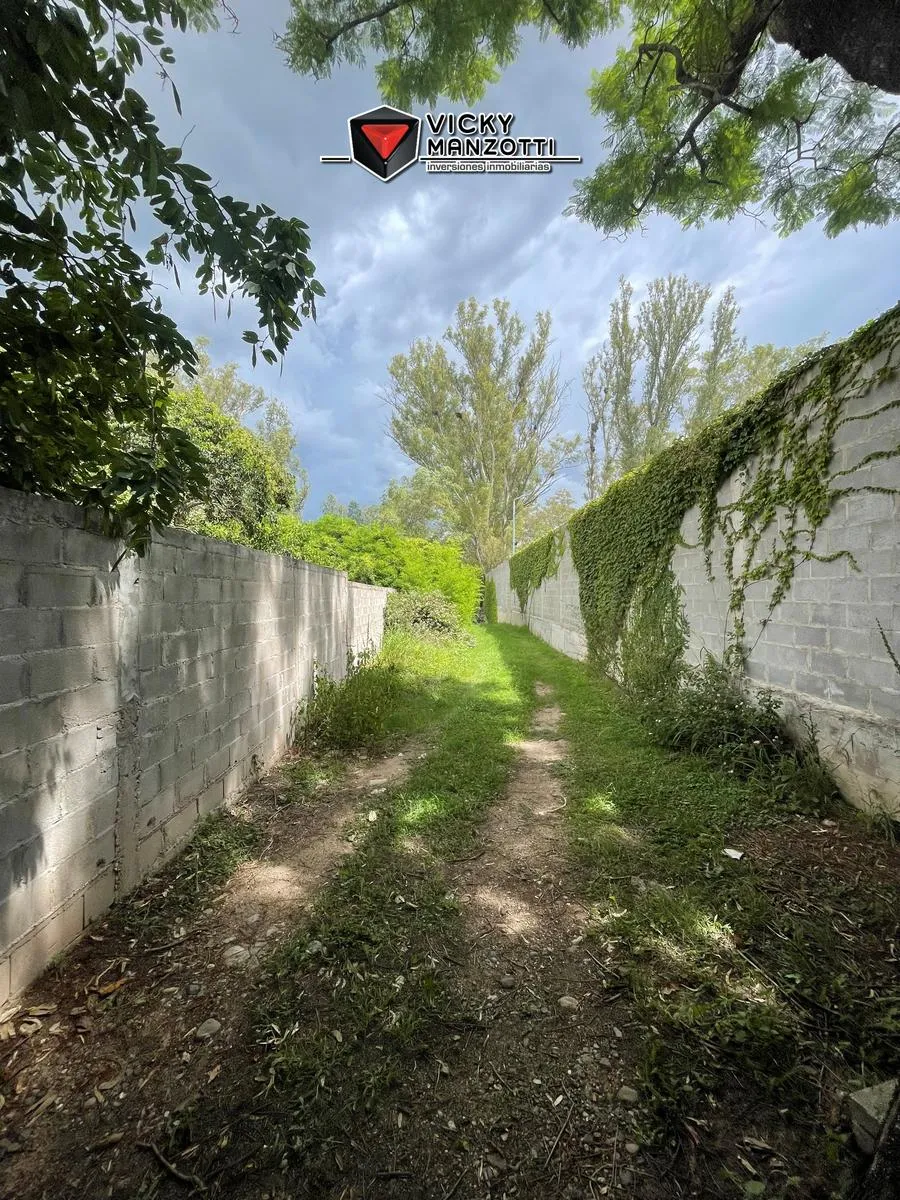 Terreno en Recta Martinolli 8667