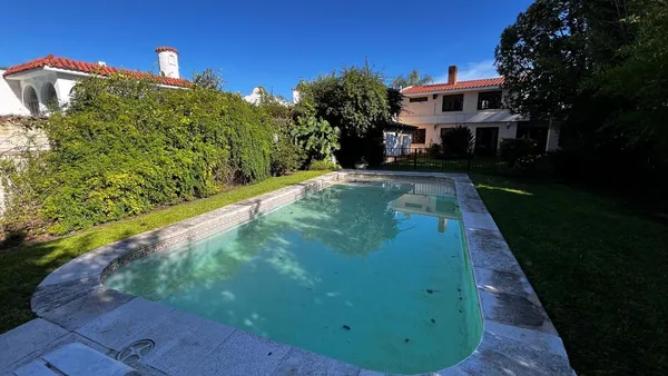 Casa en Tycho Brahe al 6400 - Arguello