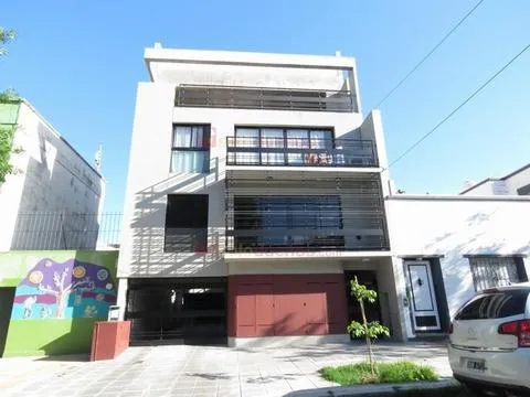 Departamento en José Pascual Tamborni al 3900
