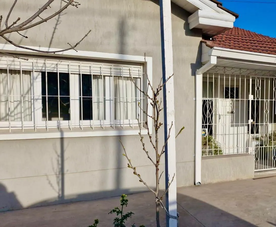 Casa en PAULA ALBARRACIN al 900
