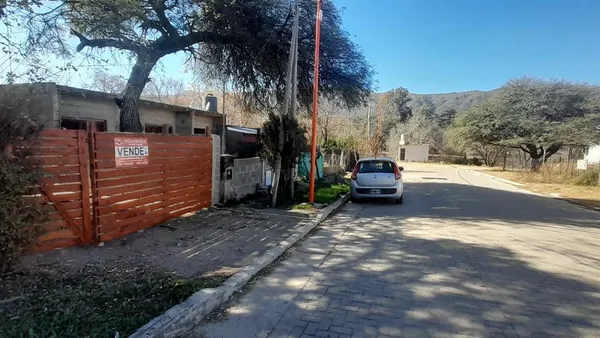 Casa en A REFACCIONAR A 2 CUADRAS DE LA RUTA Y 30 M DEL RIO