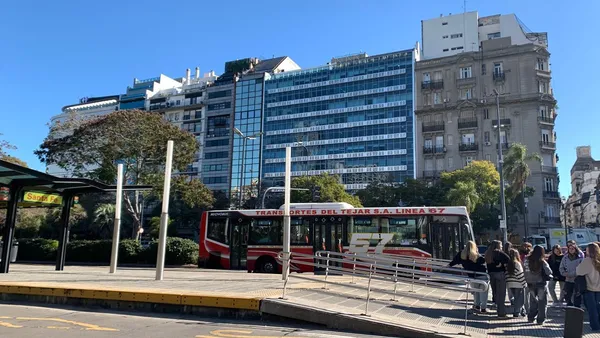 Oficina en Cerrito e/ Av. Santa Fe y Torcuato de Alvear n 1070