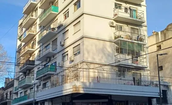 Departamento en Av Regimientro Patricios al 1100