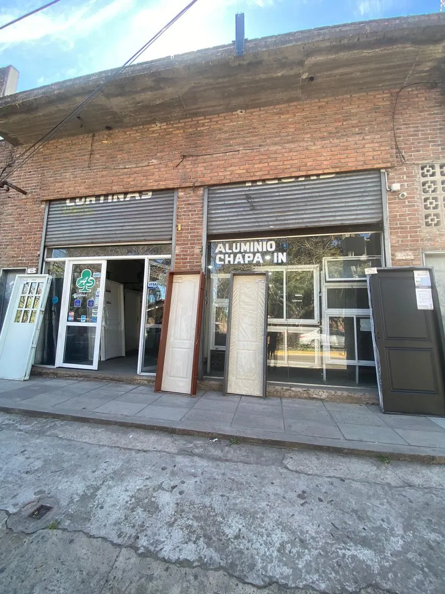 Local Comercial en Maipu al 100
