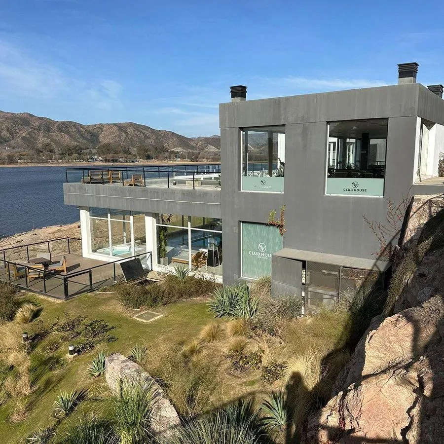 Departamento en DE CATEGORIA EN COMPLEJO VENETO VILLAGE EN VILLA PARQUE SIQUIMAN SOBRE RUTA 38