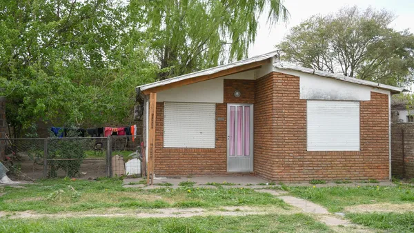 Casa en Alberdi 690