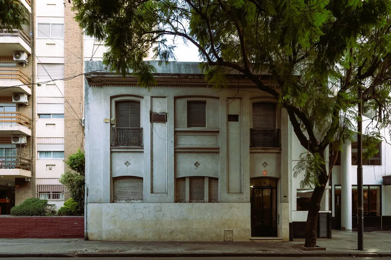 Terreno en Urquiza e/ Corrientes y Paraguay