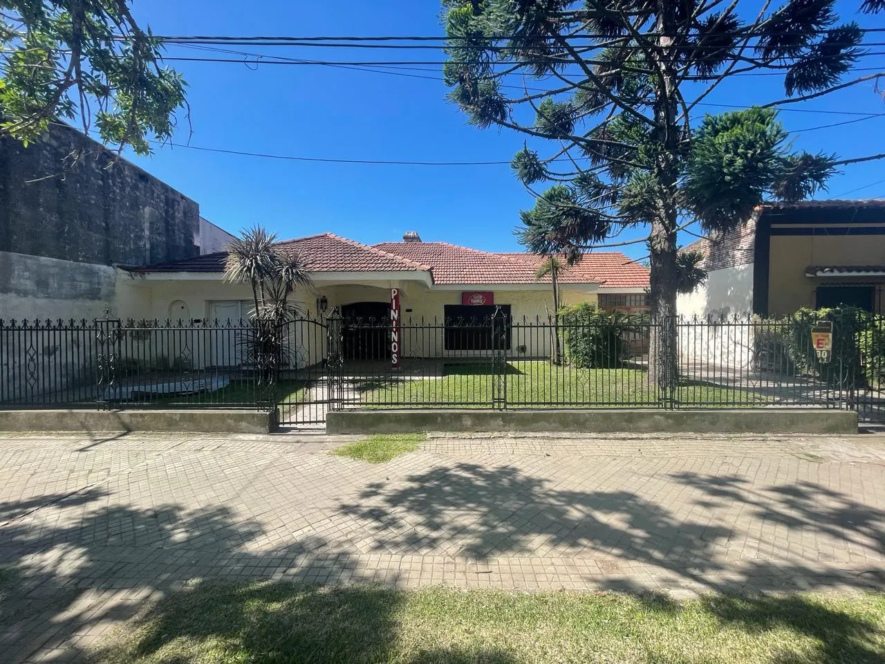 Casa en Chalet con consultorio privado Pellegrini 662 - Roldán
