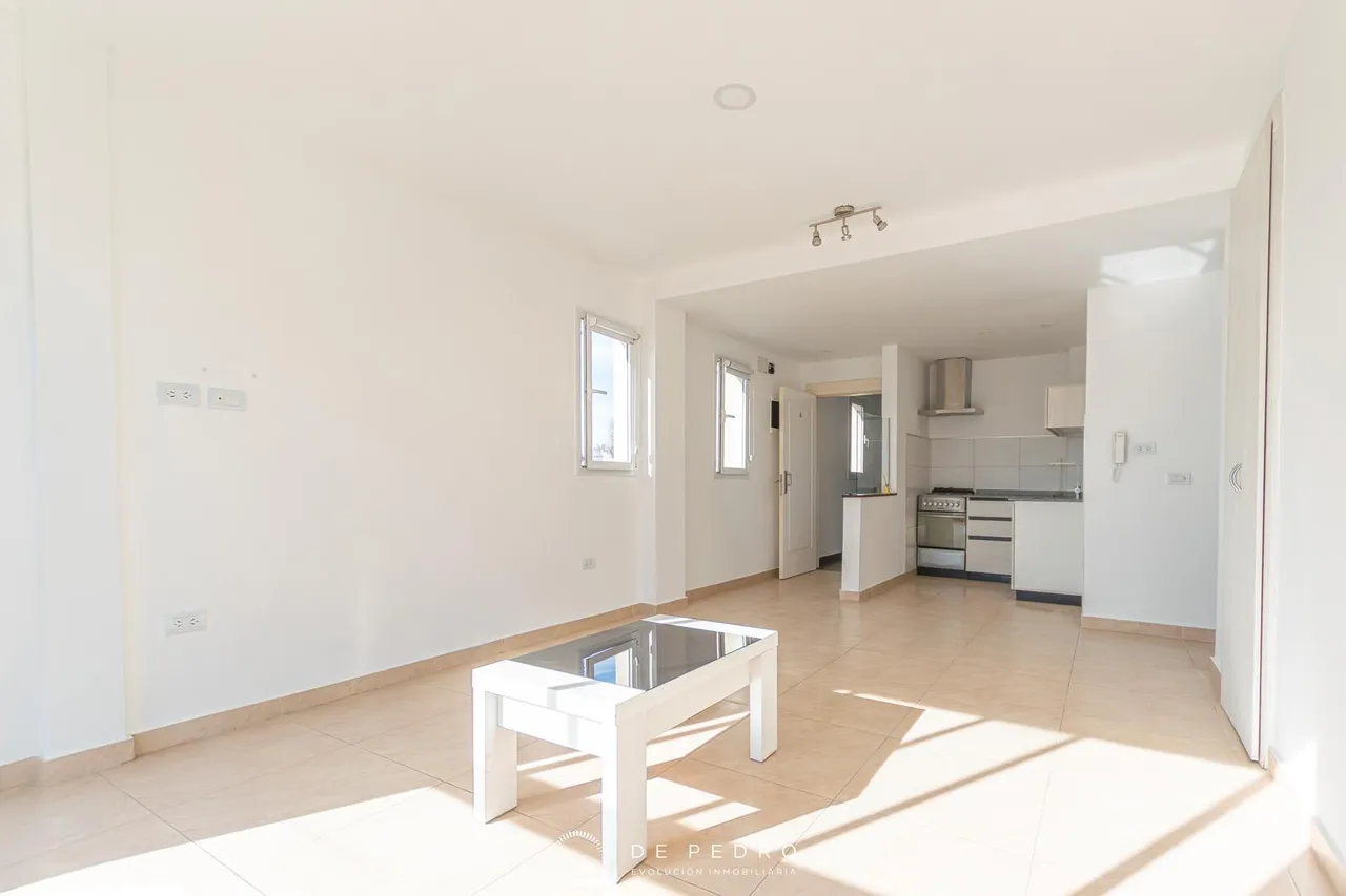 Departamento en 3 de Febrero al 4800