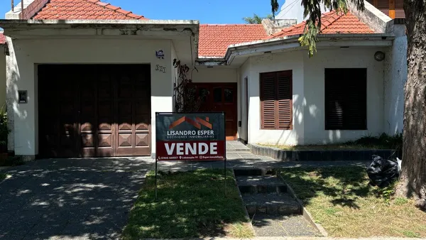 Casa en Chacabuco 521