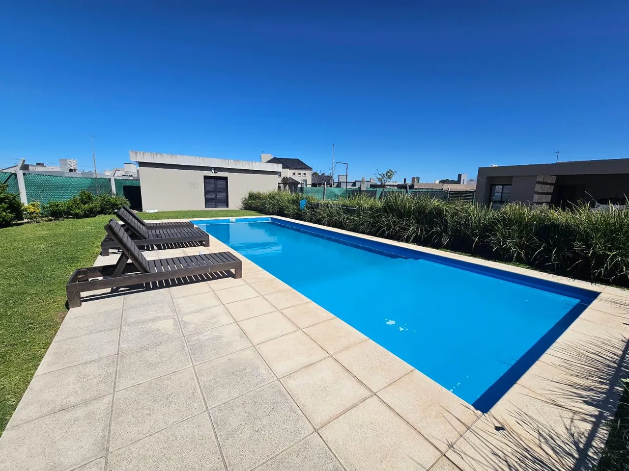 Casa en Houssay y Los Tizones