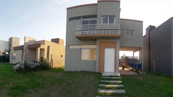 Casa en LAGUNA AZUL