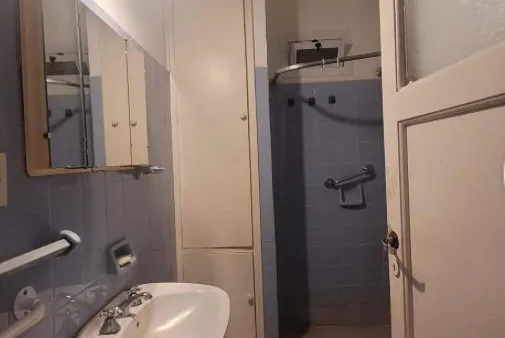 Departamento en CASEROS al 800