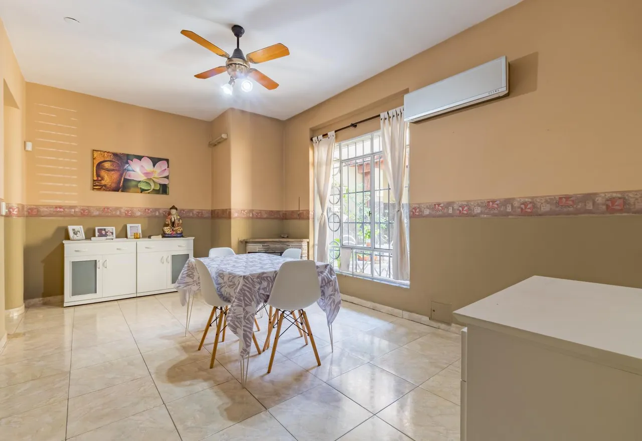 Casa en Lamadrid al 700