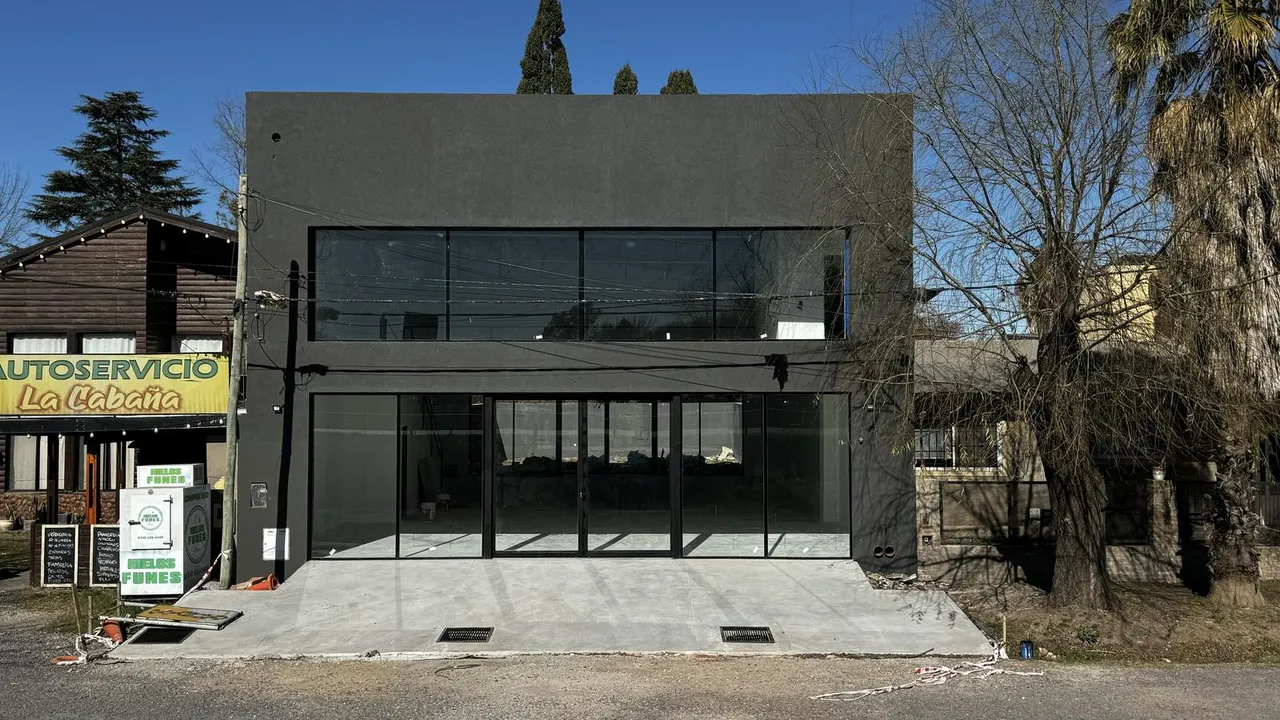 Local Comercial en Gral. Las Heras al 5400