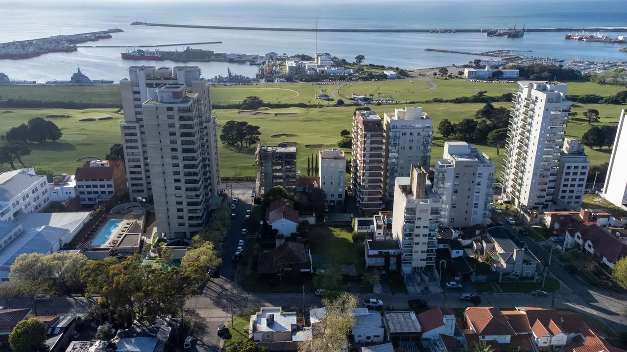 Departamento en Alem al 4500