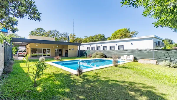 Casa en Gustavo Cochet 1800