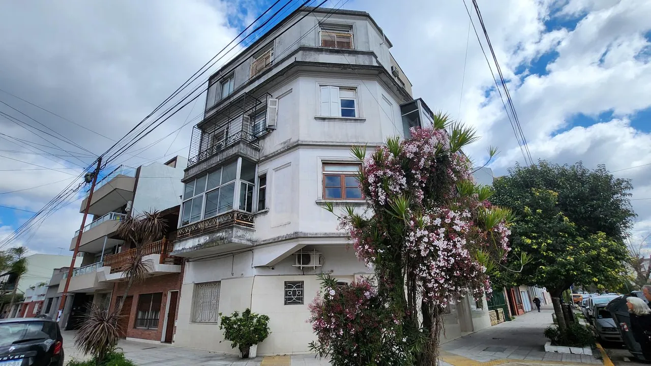 Departamento en GUAMINI al 1100
