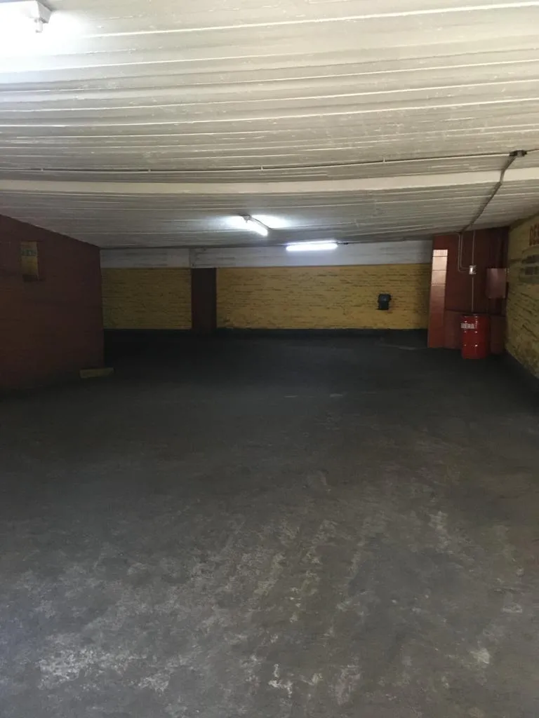 Cochera en San Jerónimo al 200