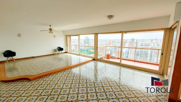 Departamento en Exclusivo Piso 29 con Vista Panorámica en Belgrano – 5 Ambientes, Amenities y 2 Cocheras - Teodoro García al 1900