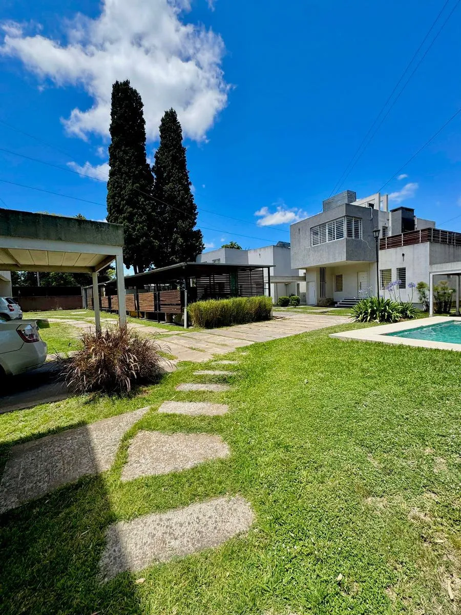 Casa en Juan B. Justo al 1391, Adrogué