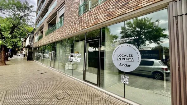 Local Comercial en Dorrego al 1900. Edificio Bruna