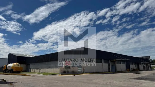 Galpon en Belisario Roldán al 2600