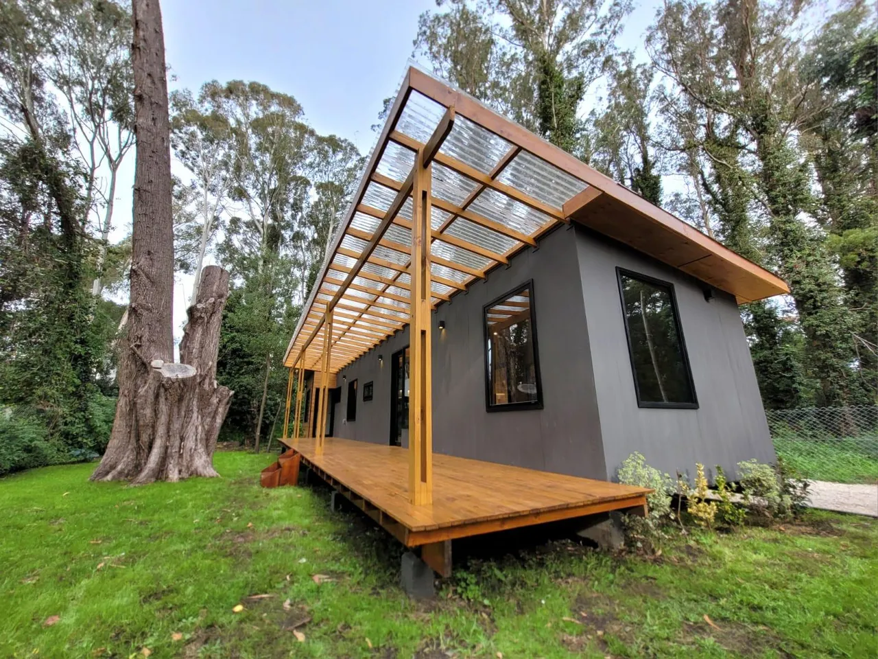 Casa en RETASADA!! Excelente casa a estrenar de estilo moderno en Bosque Peralta Ramos