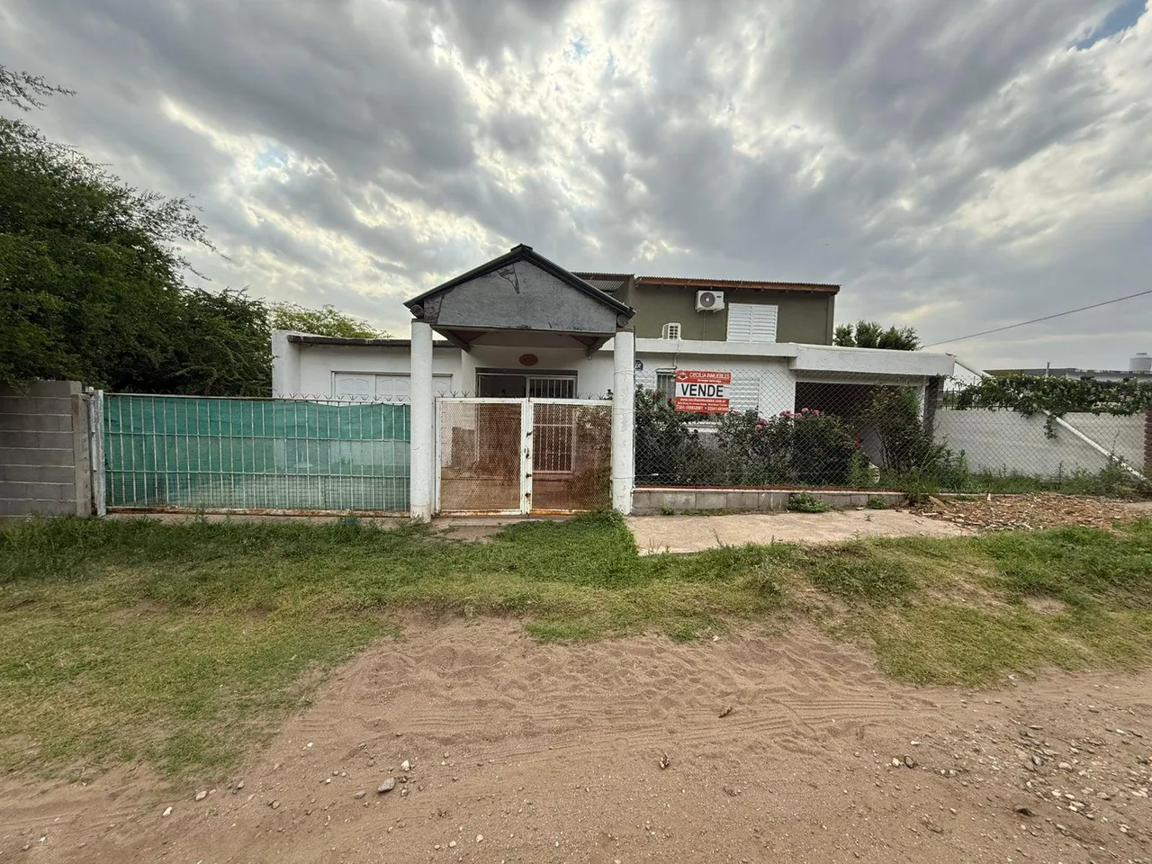 Casa en CASA EN VENTA EN COSQUIN VISTA POSTAL DOS PLANTAS