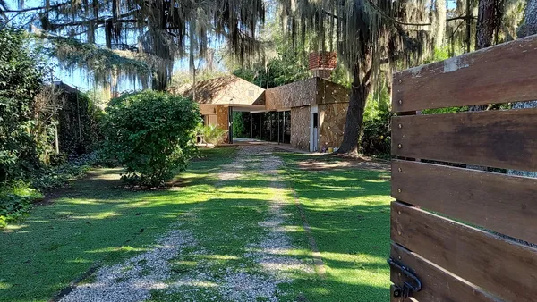 Casa en Almafuerte 2550, Funes
