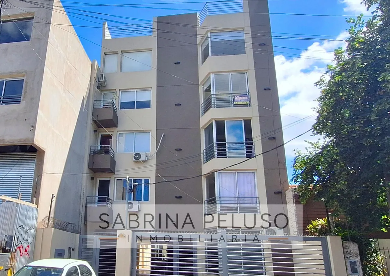 Departamento en Alem al 700