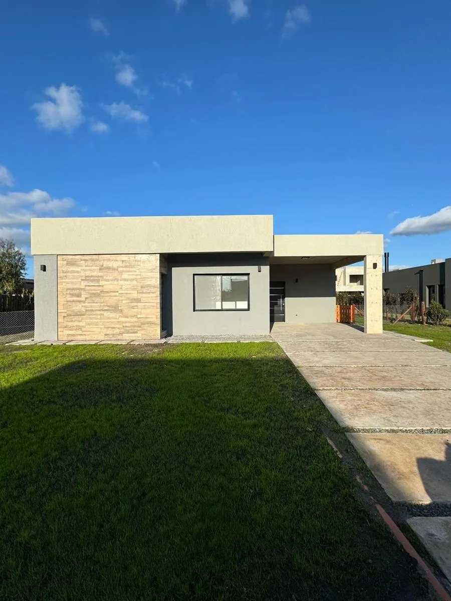 Casa en LAGOS DE CANNING 2