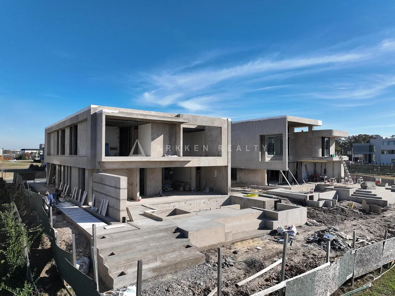 Casa en Av de la Rivera 560