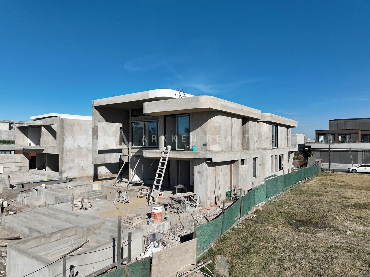 Casa en Av de la Rivera 560