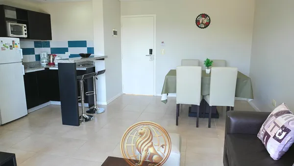 Departamento en Av. Enrique Shaw al 400