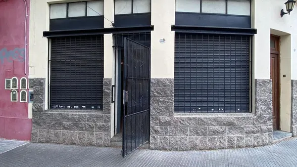 Oficina en agustin alvarez al 3500