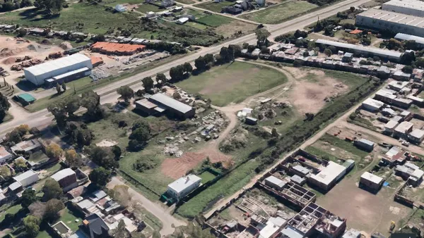 Terreno en Avda.520 e/133y135