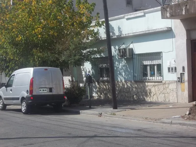 Departamento en Charlone al 1000
