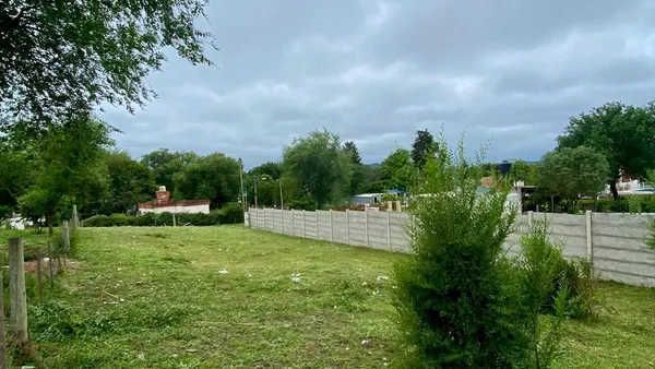 Terreno en Tirana 0