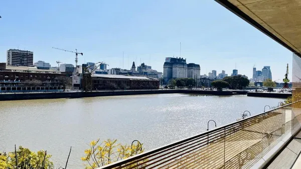 Departamento en Juana Manso al 1400