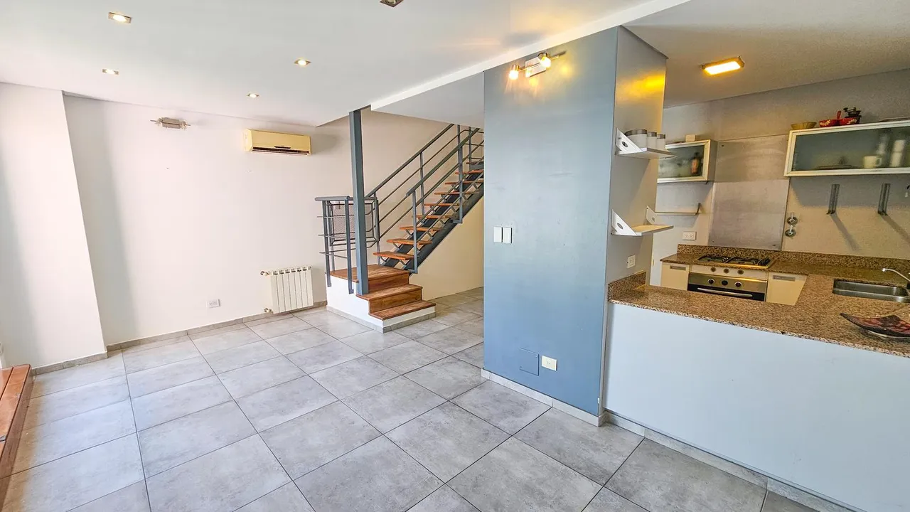 Departamento en Montes de Oca al 100