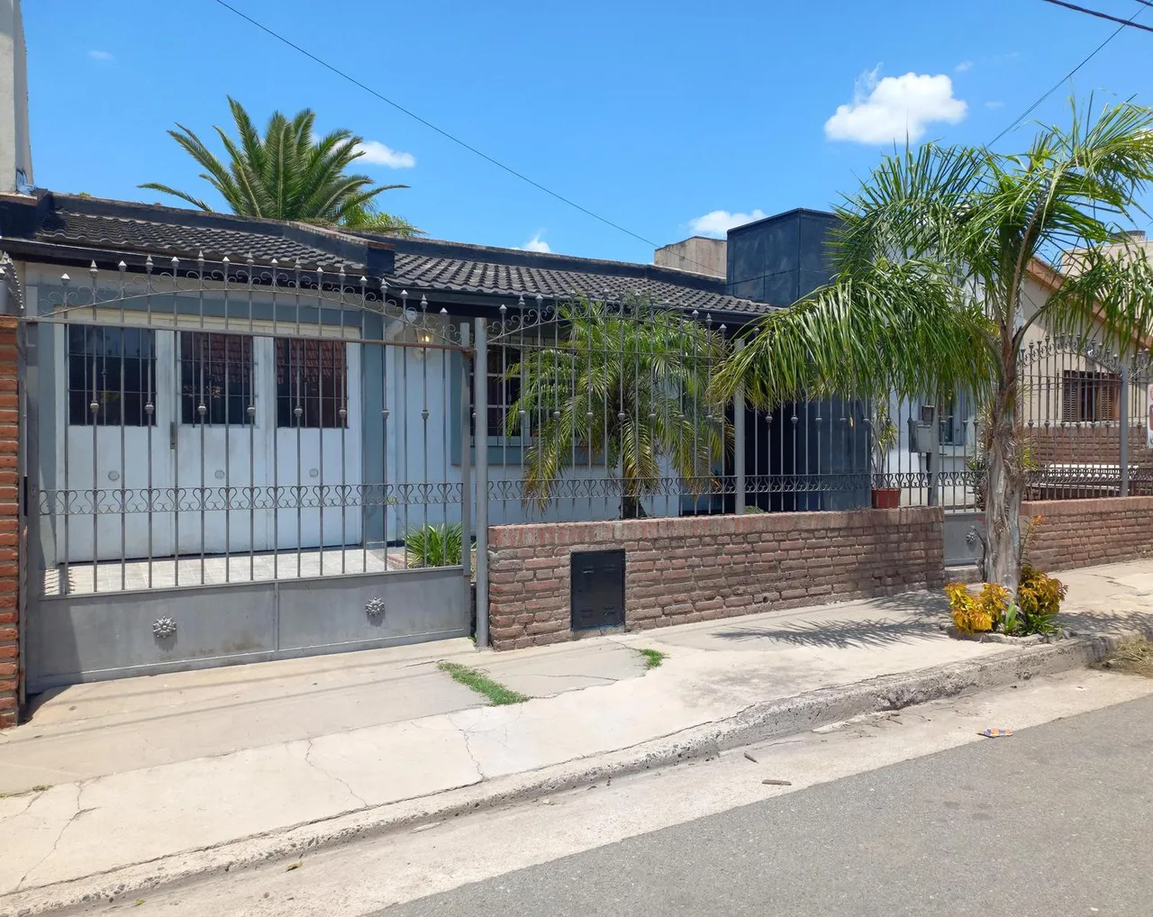 Casa en Olaen al 3204 Barrio Jardín del Pilar