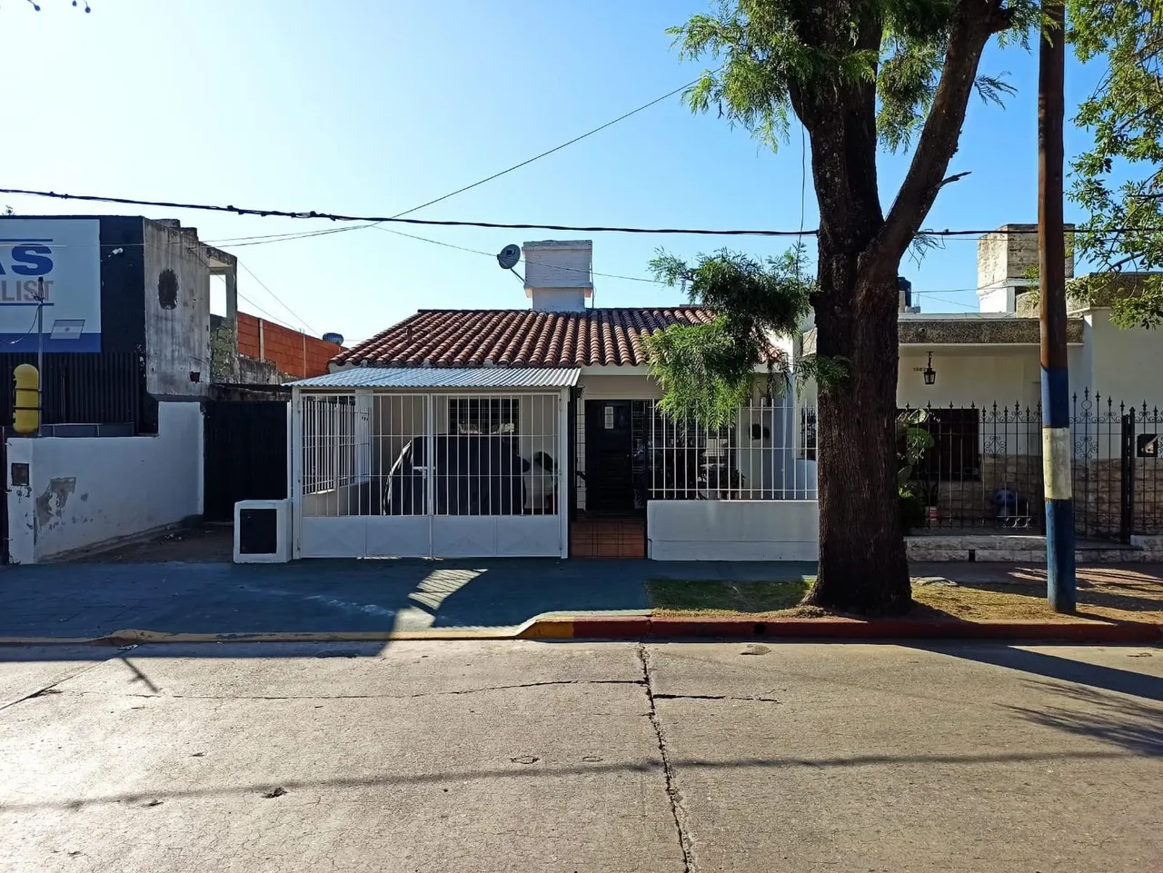 Casa en Almirante Brown al 1500