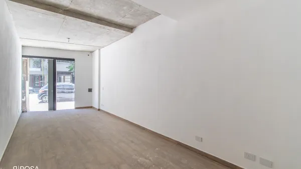 Local Comercial en Paraguay al 3700