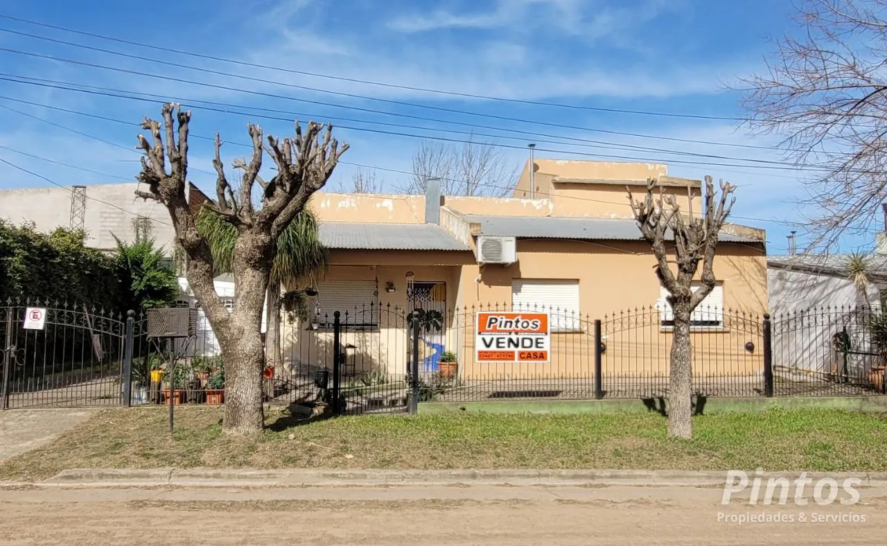 Casa en Primera Junta al 1700