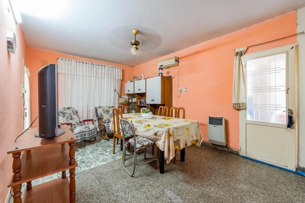 Casa en Valle Hermoso al 1000