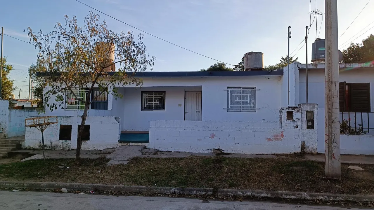 Casa en José Aguirre Cámara al 600