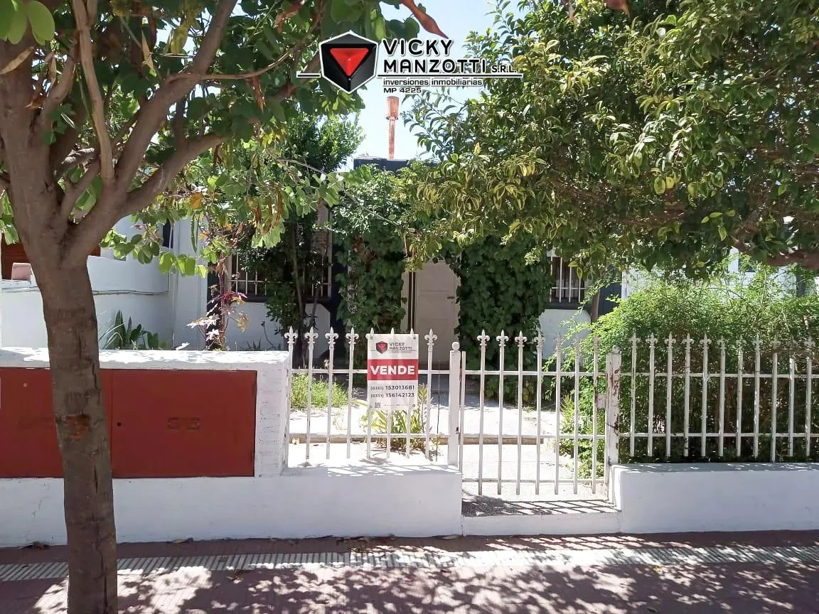 Casa en Colón al 500