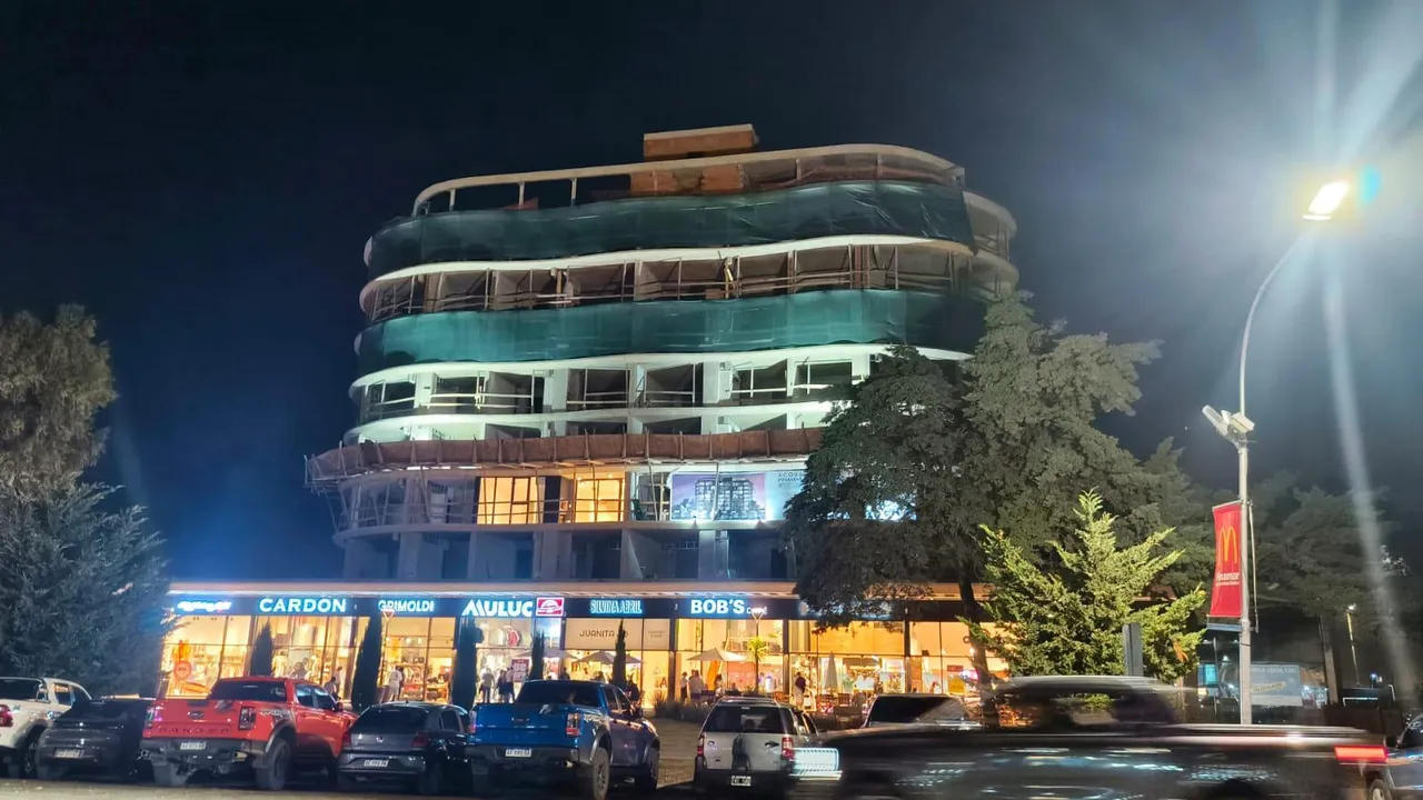 Departamento en Av. Bunge y Enrique Shaw